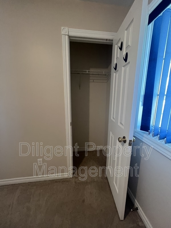 Photo - 157 Milroy Dr