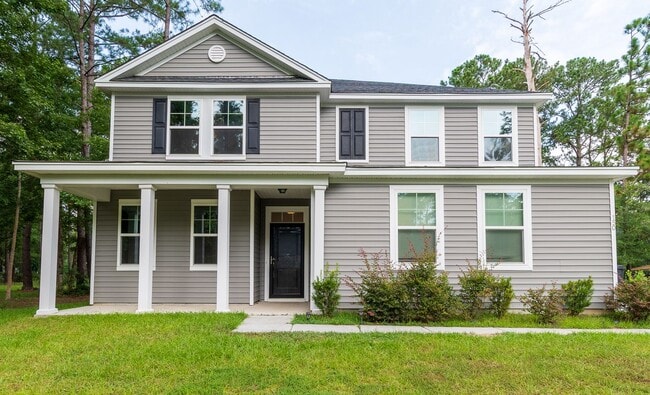 Modern Living in the Heart of Summerville! - Modern Living in the Heart of Summerville! House
