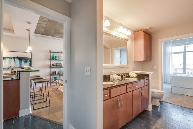 The Crescent at Fells Point apartments — community photo