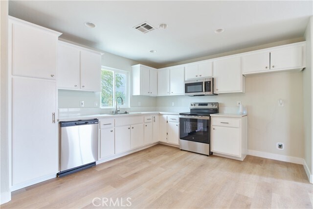 Photo - 1286 Arctic Ave