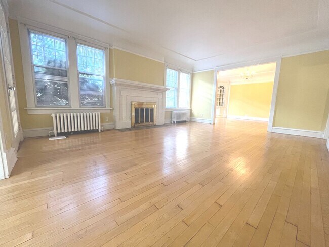 Photo - 2533 N Lake Dr Unit 2533