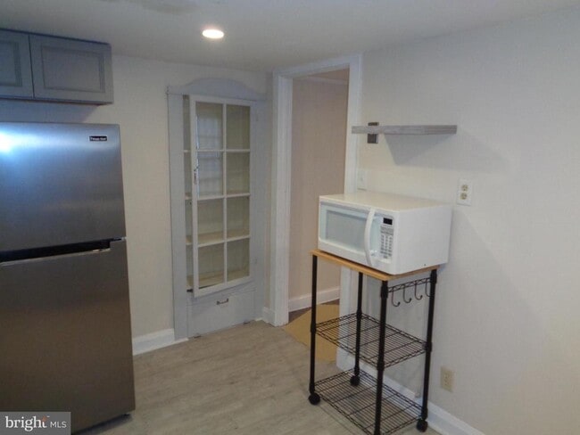 Photo - 2800 Linwood Ave Unit D