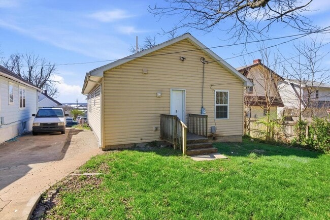 Photo - 144 N Quentin Ave