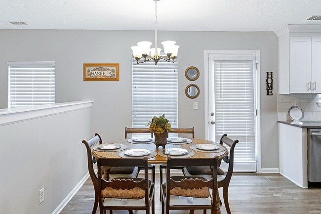 Photo - 6172 Sayler Park