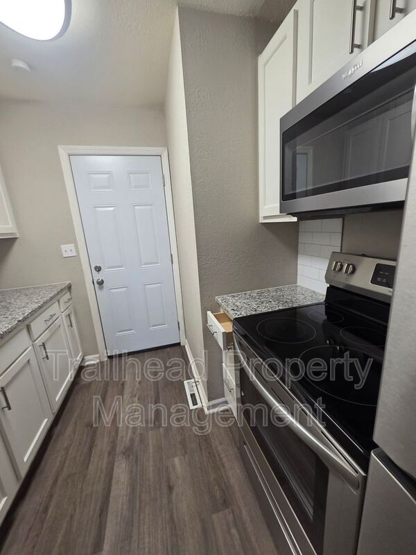 Photo - 9416 East 14th St S