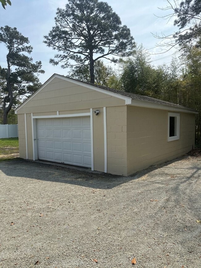 Photo - 215 Miller Blvd