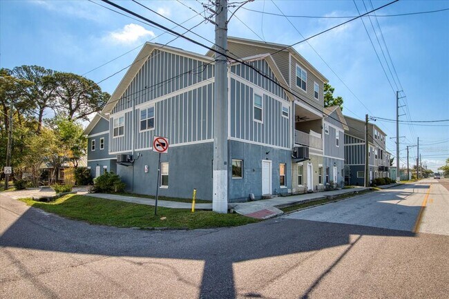 Photo - 708 S 22nd St