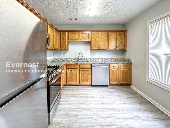 Photo - 1194 Stoneham Ct