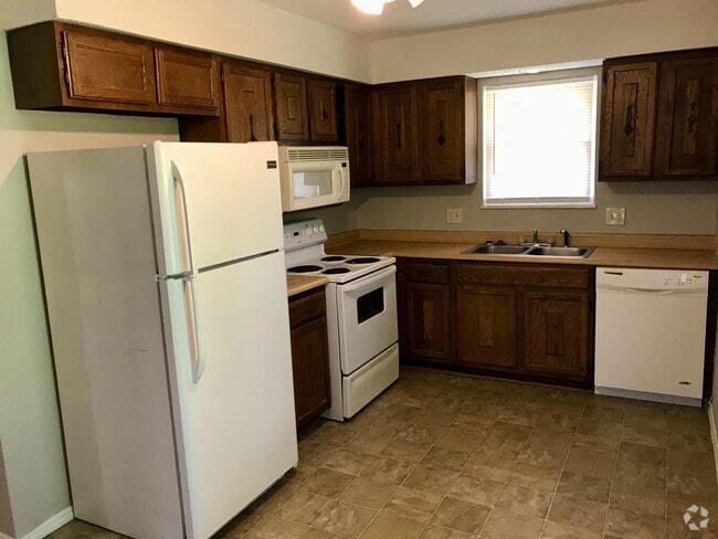 Building Photo - 816 SW 24th St Rental