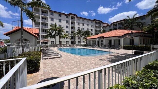 Building Photo - 4670 NW 79th Ave Unit 2F Rental
