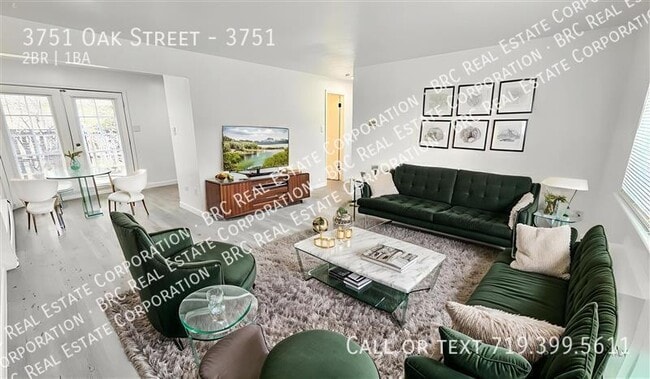 Building Photo - 3751 Oak St Unit 3751