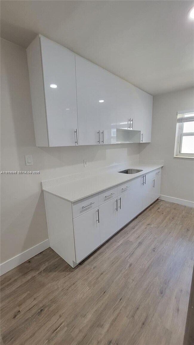 Photo - 1533 Jefferson Ave Unit 2