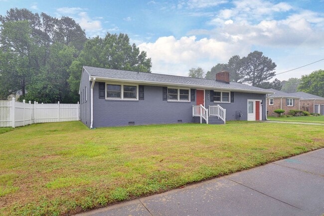 Photo - Nicely updated rancher!