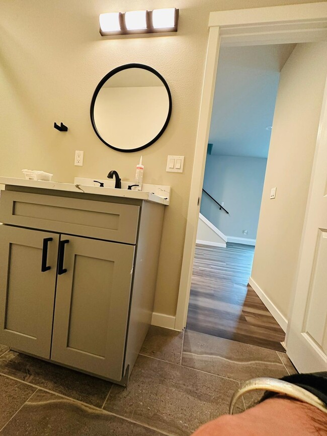 Photo - 2715 Maple St