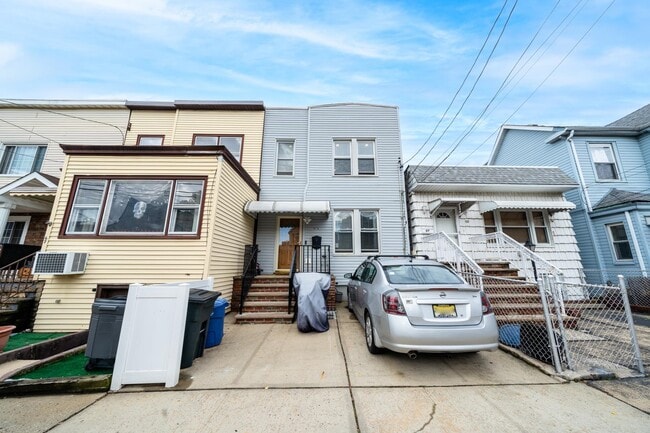 Photo - 67A Columbia Ave