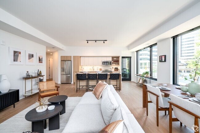 Building Photo - Solaire 7607 Old Georgetown Rental