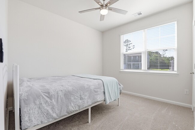 Photo - 114 Brooks Dr