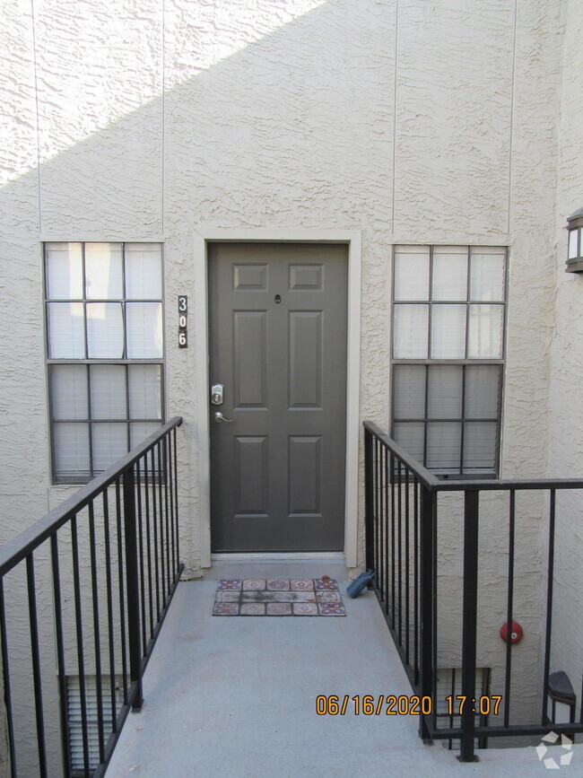 Building Photo - 8020 E Thomas Rd Unit 306 Rental
