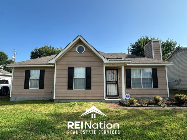 Building Photo - 3BR/2BA Cordova Rental with High Ceilings, Tile Kitchen Flooring & Fireplace