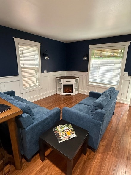 Photo - 328 Franklin St