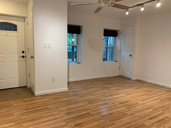 Photo - 2-24 Grand St Unidad B