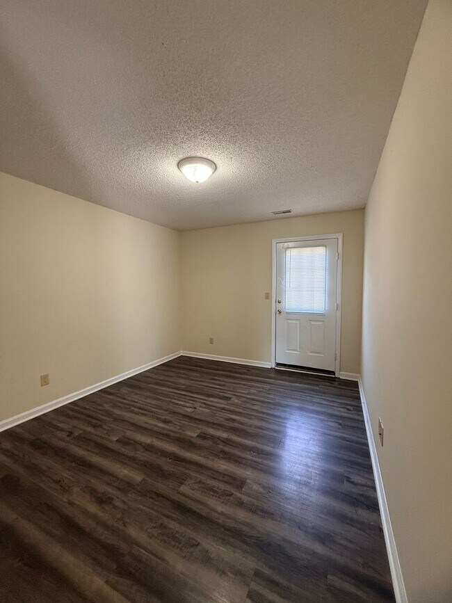 Photo - Ivy Court Apartments – 2 Bedroom, 1 Bath | Greenville, NC Unit 3311 9