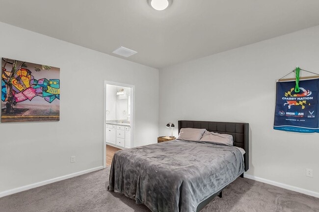 Photo - Spacious 4-Bedroom Home with Modern Upgrad...
