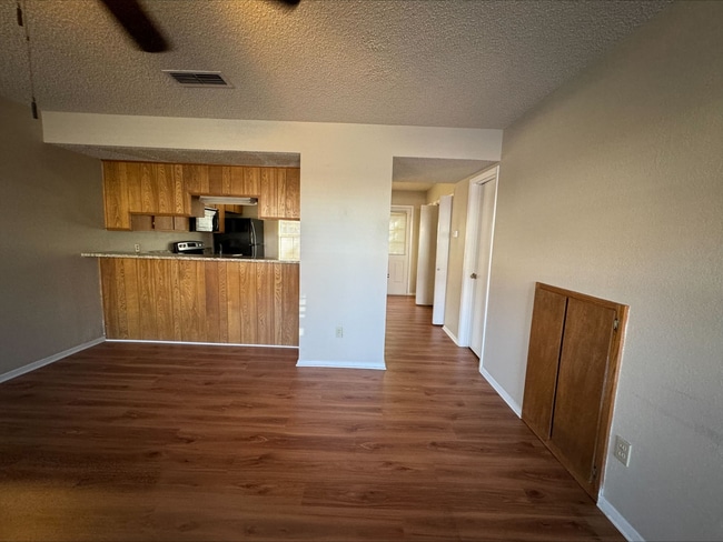 Photo - 1227 Dallas Dr