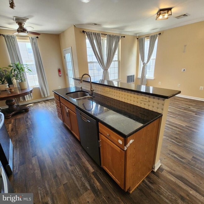 Photo - 1301 N 32nd St