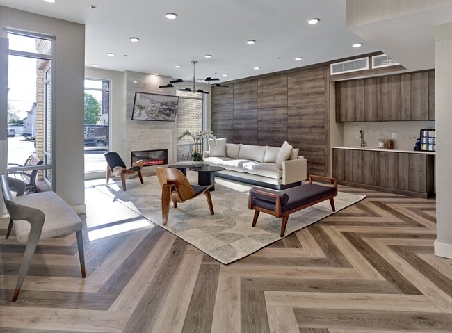 Photo - Crossings Raritan