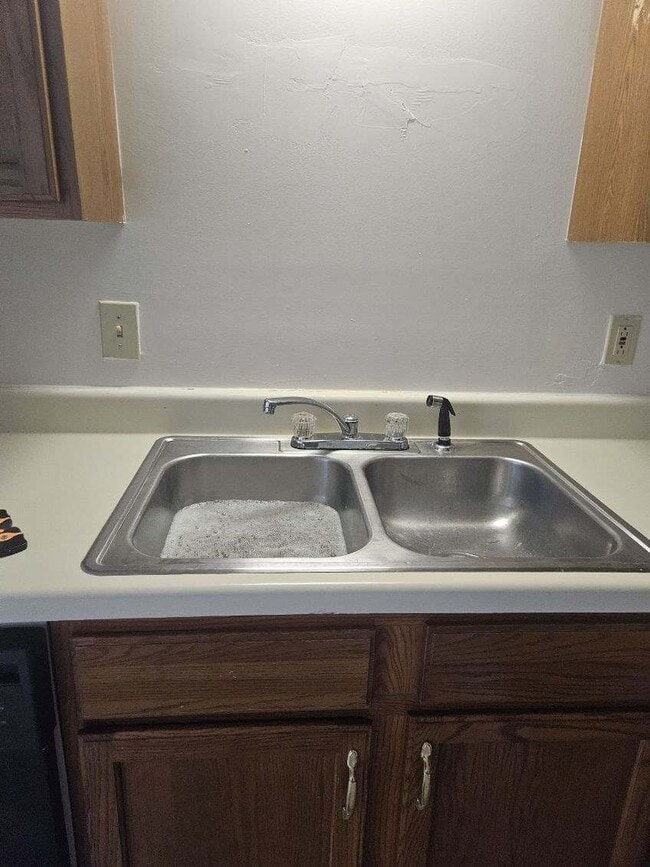 2304 Raleigh Ct