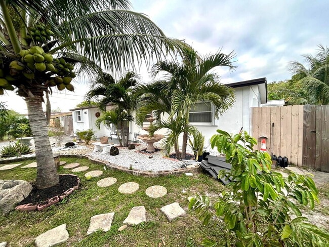 Building Photo - 2441 NW 13th St