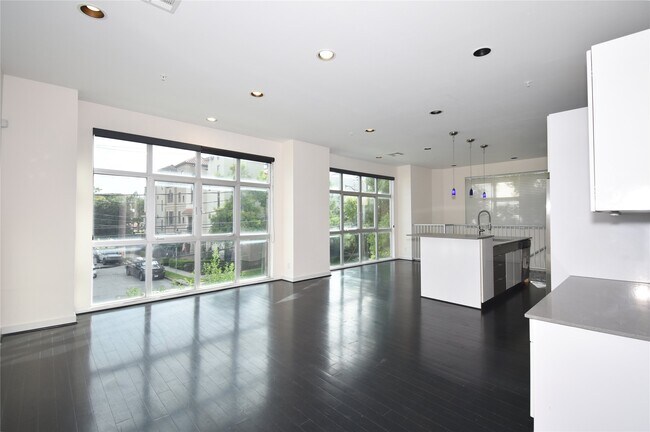 Building Photo - 207 Pierce St Unit 201 Rental
