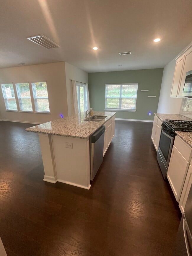 Photo - 206 Wanderlust Ct