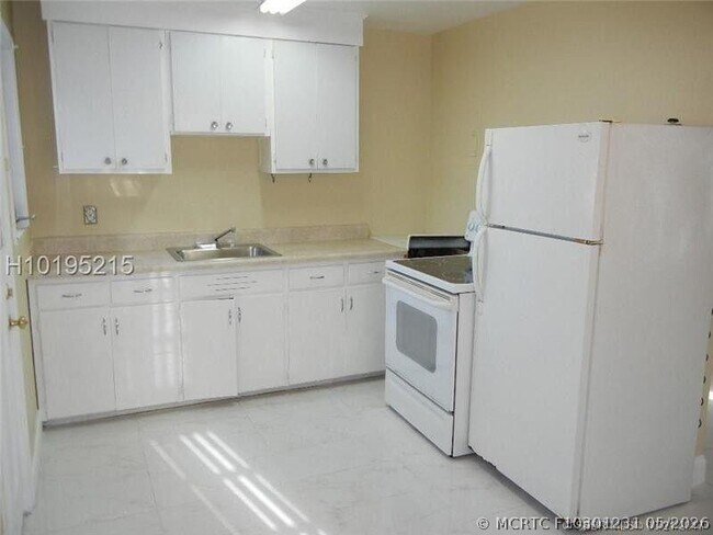 Photo - 2427 Garfield St