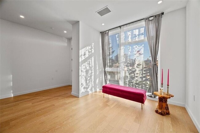 Photo - 112 Burrows St