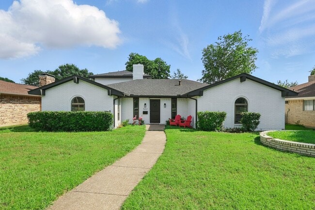 Photo - Luxury 5-Bedroom Retreat with Pool & Game Room