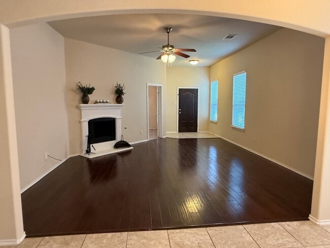 Photo - 313 Cherry Spring Dr