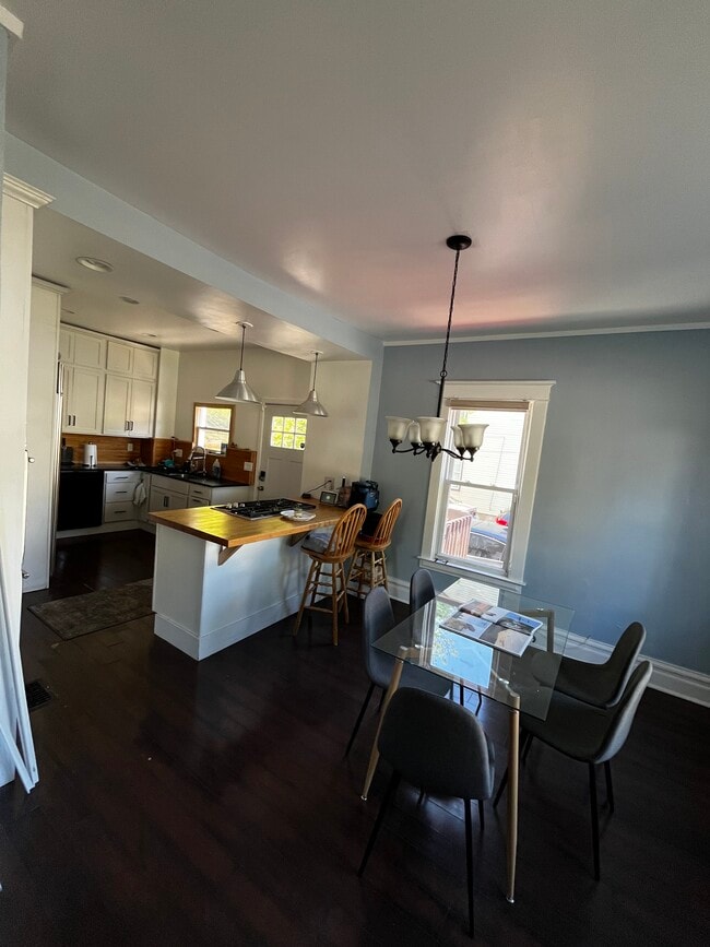 Photo - 1034 Worden St SE