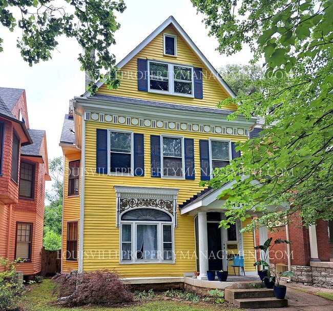 Building Photo - 1325 Hepburn Ave Unit 1