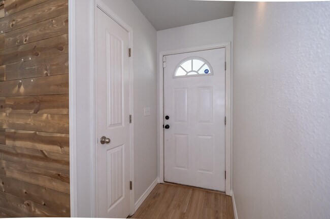 Photo - 1656 N Marlan Ave