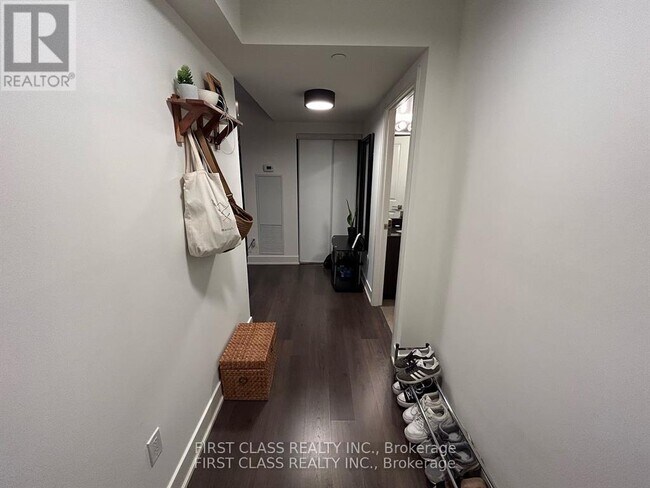 Photo - 88 Sheppard Ave E Unité 1008