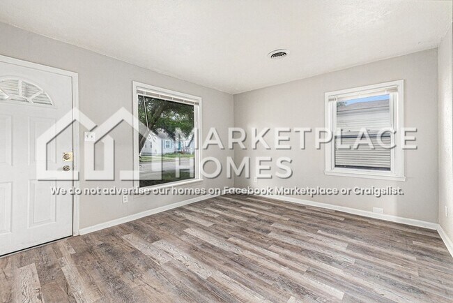 Photo - 12782 Couwlier Ave