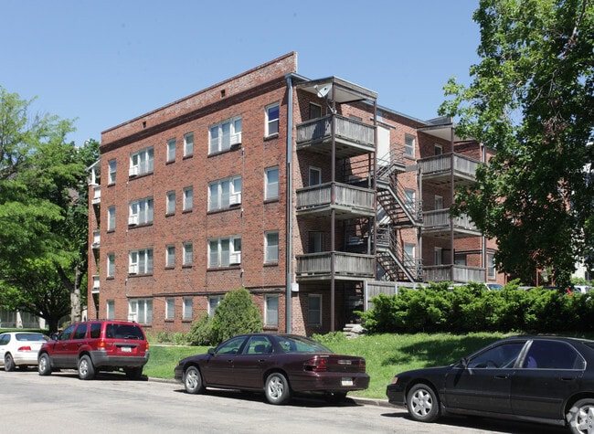 648 S 12th - 12H Apartments