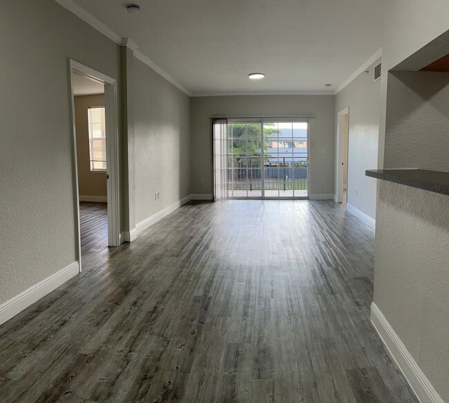 Photo - SPECIAL up to 2 Months FREE + $75 App Cred... Apartamento Unidad 10196-D2 - Bostonian