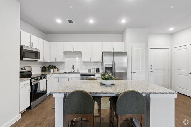2BR, 2BA - 1,173SF - Kitchen - Ascend at the Parkway
