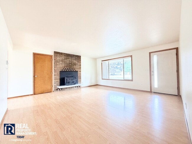 7829 Samurai Ct SE Unit B