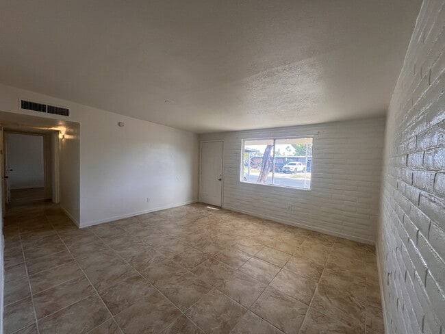 Photo - 6905 E Golf Links Cir