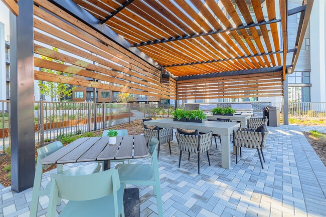 Photo - 10505 Deerwood Rd Unit 322