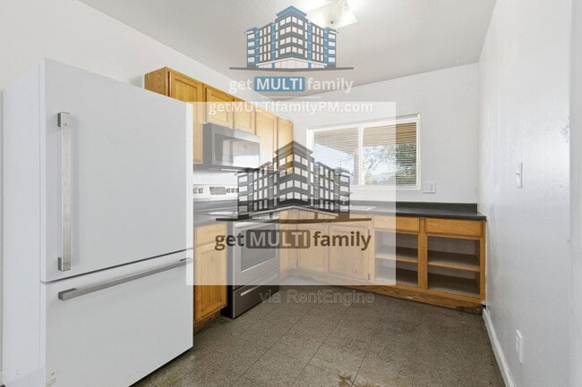 Photo - 1228 E Apache St
